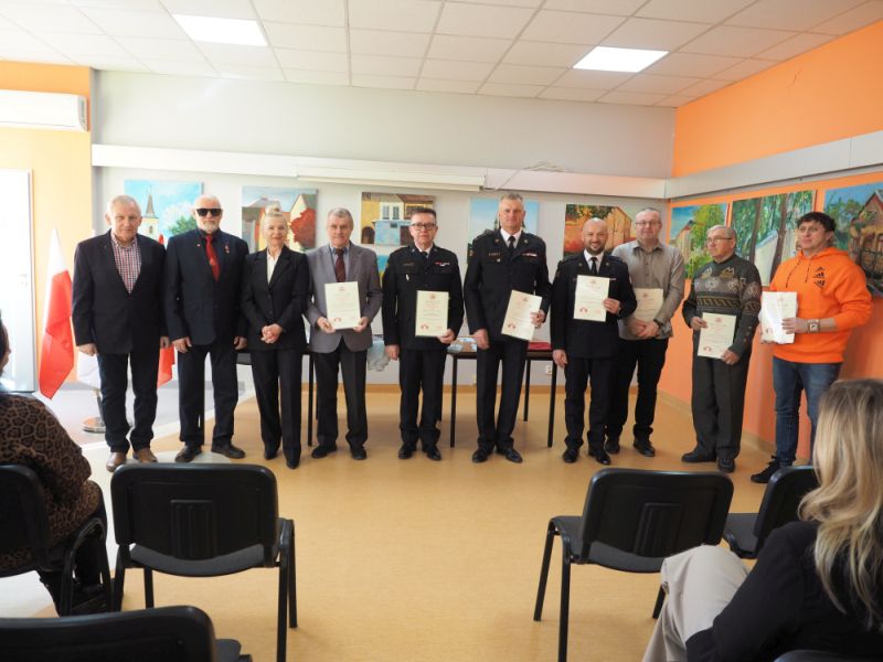 Odznaki Honorowe PCK dla zasłużonych